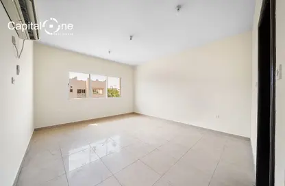 شقة - غرفة نوم - 1 حمام للايجار في شقق مساكن المطار القديم - طريق المطار القديم - الدوحة شقة - غرفة نوم - 1 حمام للايجار في شقق مساكن المطار القديم - طريق المطار القديم - الدوحة