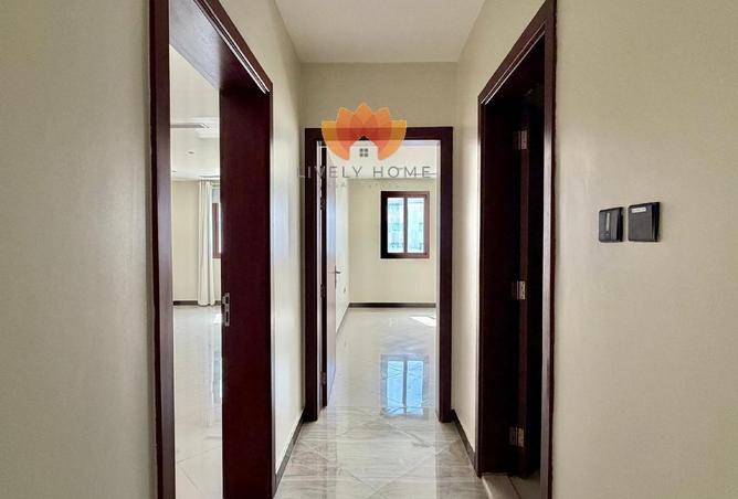 53422761 - Property Image 3