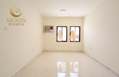 Apartment - 3 Bedrooms - 3 Bathrooms for rent in Umm Ghuwailina 4 - Umm Ghuwailina - Doha