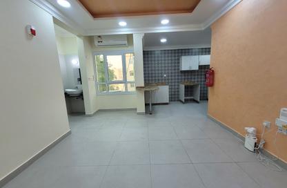 Apartment - 1 - 1 for rent in Bin Omran - Fereej Bin Omran - Doha