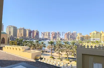 تاون هاوس - 2 غرف نوم - 3 حمامات للبيع في طريق بورتو الغربي - بورتو أرابيا - جزيرة اللؤلؤة - الدوحة