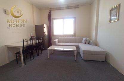 Apartment - 1 Bedroom - 1 Bathroom for rent in Umm Ghuwailina 4 - Umm Ghuwailina - Doha