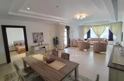 Apartment - 2 Bedrooms - 2 Bathrooms for rent in East Porto Drive - Porto Arabia - The Pearl Island - Doha
