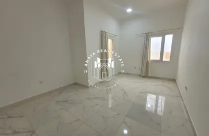 Penthouse - Studio - 1 Bathroom for rent in Al Azizia Street - Al Aziziyah - Doha