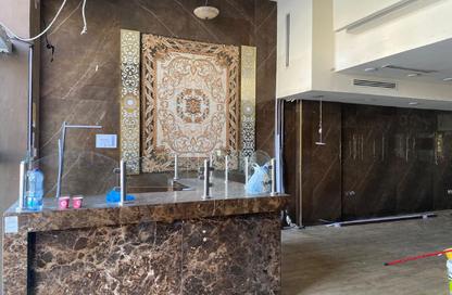 Shop - Studio - 1 for rent in Ras Abu Aboud - Doha