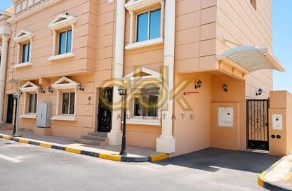 Villa - 5 Bedrooms - 5 Bathrooms for rent in Al Gharrafa - Al Gharrafa - Doha