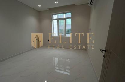Penthouse - 2 - 3 for rent in Fereej Kulaib - Doha