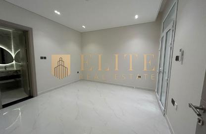 Penthouse - 2 - 3 for rent in Fereej Kulaib - Doha