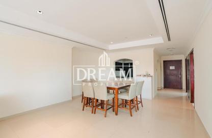Apartment - 1 Bedroom - 2 Bathrooms for sale in West Porto Drive - Porto Arabia - The Pearl Island - Doha