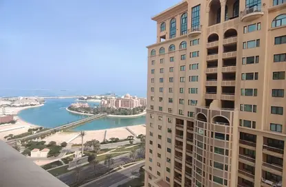 Apartment - 1 Bedroom - 2 Bathrooms for rent in East Porto Drive - Porto Arabia - The Pearl Island - Doha