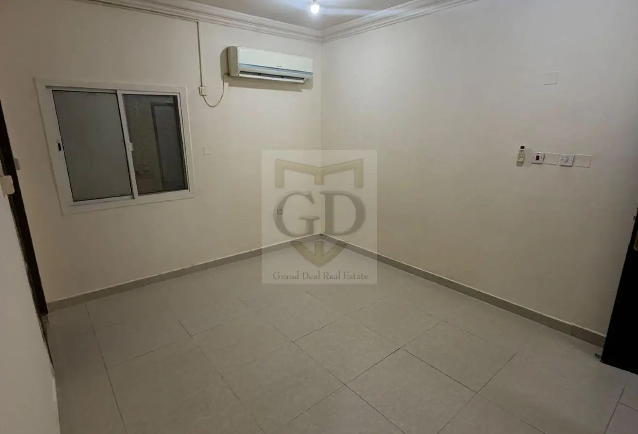 63919167 - Property Main Image