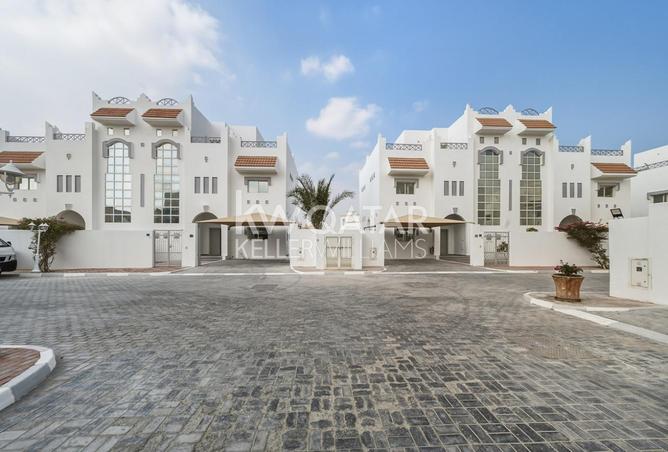 56773080 - Property Main Image