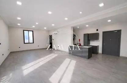 Apartment - Studio - 1 Bathroom for rent in Bin Omran 35 - Fereej Bin Omran - Doha