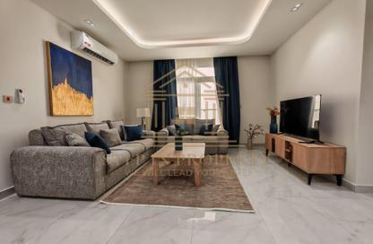 Apartment - 2 Bedrooms - 3 Bathrooms for rent in Bin Omran 35 - Fereej Bin Omran - Doha