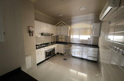 Villa - 5 Bedrooms - 4 Bathrooms for rent in Ain Khaled Villas - Ain Khaled - Doha