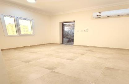 Apartment - 2 Bedrooms - 2 Bathrooms for rent in Old Al Ghanim - Al Ghanim - Doha
