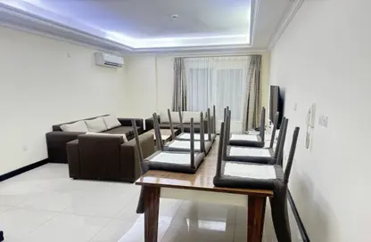 مجمع سكني - 3 غرف نوم - 3 حمامات للايجار في شارع النصر - النصر - الدوحة