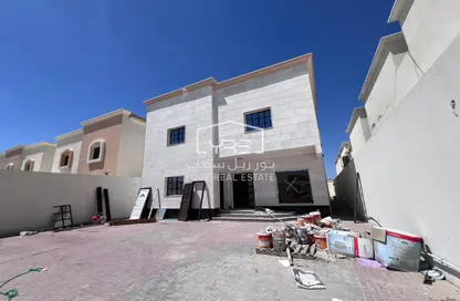 Villa - 6 Bedrooms - 6 Bathrooms for sale in Al Sakhama - Doha
