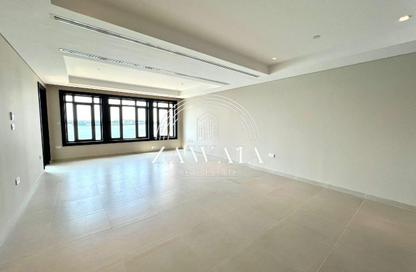 Apartment - 1 Bedroom - 2 Bathrooms for rent in Porto Arabia Townhouses - Porto Arabia - The Pearl Island - Doha
