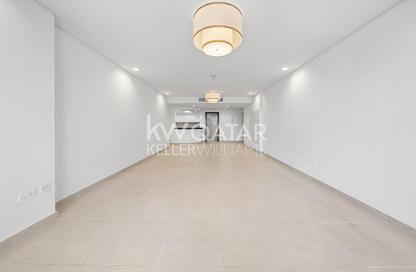 Apartment - 2 Bedrooms - 3 Bathrooms for rent in Viva West - Viva Bahriyah - The Pearl Island - Doha