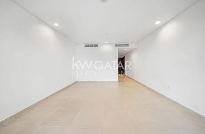 Apartment - 2 Bedrooms - 3 Bathrooms for rent in Viva West - Viva Bahriyah - The Pearl Island - Doha