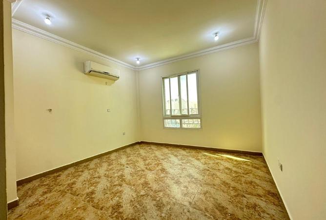 56723279 - Property Image 2