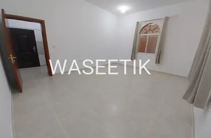 Apartment - Studio - 1 Bathroom for rent in Al Markhiya - Doha