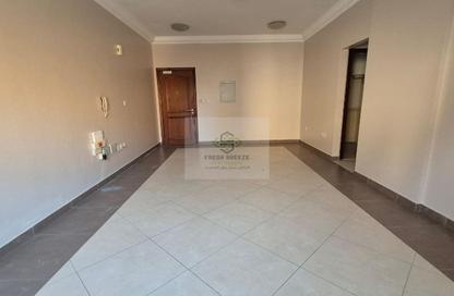 Apartment - 2 Bedrooms - 3 Bathrooms for rent in Al Sadd - Al Sadd - Doha