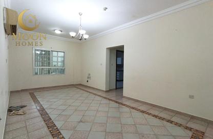 Apartment - 2 Bedrooms - 2 Bathrooms for rent in Salaja Street - Doha Al Jadeed - Doha