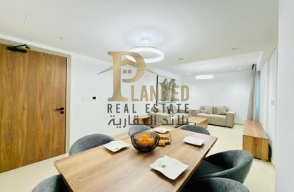 شقة - 2 غرف نوم - 3 حمامات للايجار في شارع الكورنيش - شارع الكورنيش - الدوحة