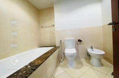 Apartment - 1 Bedroom - 2 Bathrooms for rent in West Porto Drive - Porto Arabia - The Pearl Island - Doha
