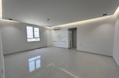 Apartment - 3 Bedrooms - 3 Bathrooms for rent in Old Airport Residential Apartments - Old Airport Road - Doha