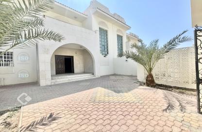 Villa - 3 Bedrooms - 5 Bathrooms for rent in New Salata - Salata - Doha