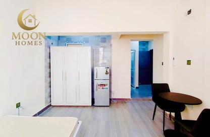 Apartment - Studio - 1 Bathroom for rent in Umm Ghwailina Comm - Umm Ghuwalina - Umm Ghuwailina - Doha