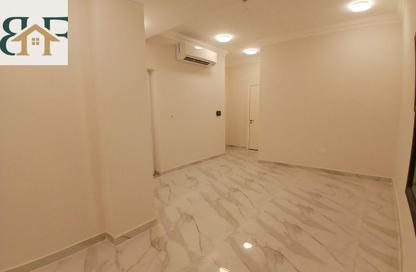 Apartment - 2 Bedrooms - 3 Bathrooms for rent in Fereej Bin Mahmoud North - Fereej Bin Mahmoud - Doha