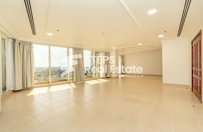 Apartment - 3 - 4 for rent in West Bay Tower - West Bay - West Bay - Doha