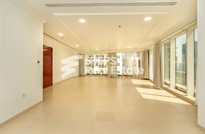 Apartment - 3 - 4 for rent in West Bay Tower - West Bay - West Bay - Doha