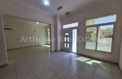 Villa - 6 Bedrooms - 5 Bathrooms for rent in Al Kheesa - Al Kheesa - Umm Salal Mohammed