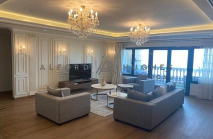 Apartment - 3 Bedrooms - 4 Bathrooms for sale in East Porto Drive - Porto Arabia - The Pearl Island - Doha Apartment - 3 Bedrooms - 4 Bathrooms for sale in East Porto Drive - Porto Arabia - The Pearl Island - Doha