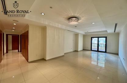 Apartment - 2 Bedrooms - 3 Bathrooms for rent in East Porto Drive - Porto Arabia - The Pearl Island - Doha
