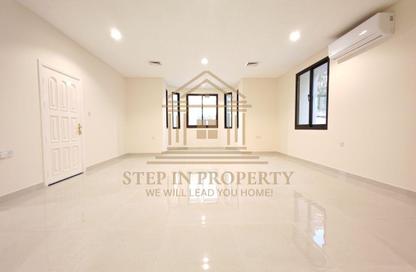 Villa - 3 Bedrooms - 4 Bathrooms for rent in Salata Villas - Salata - Doha