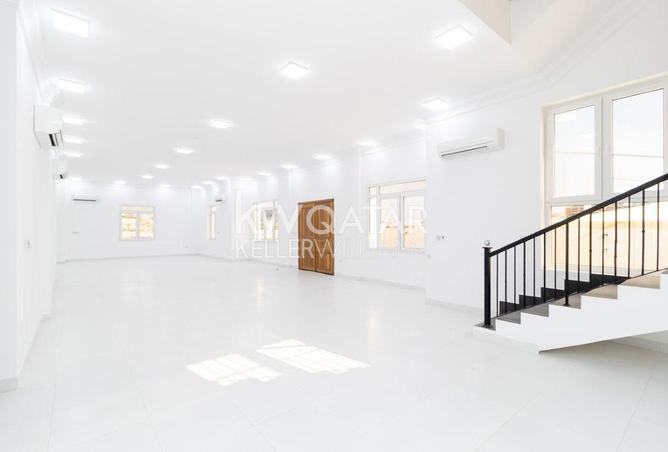57782296 - Property Image 3