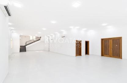 Villa - 6 Bedrooms - 7 Bathrooms for rent in West Bay Lagoon - West Bay Lagoon - Doha