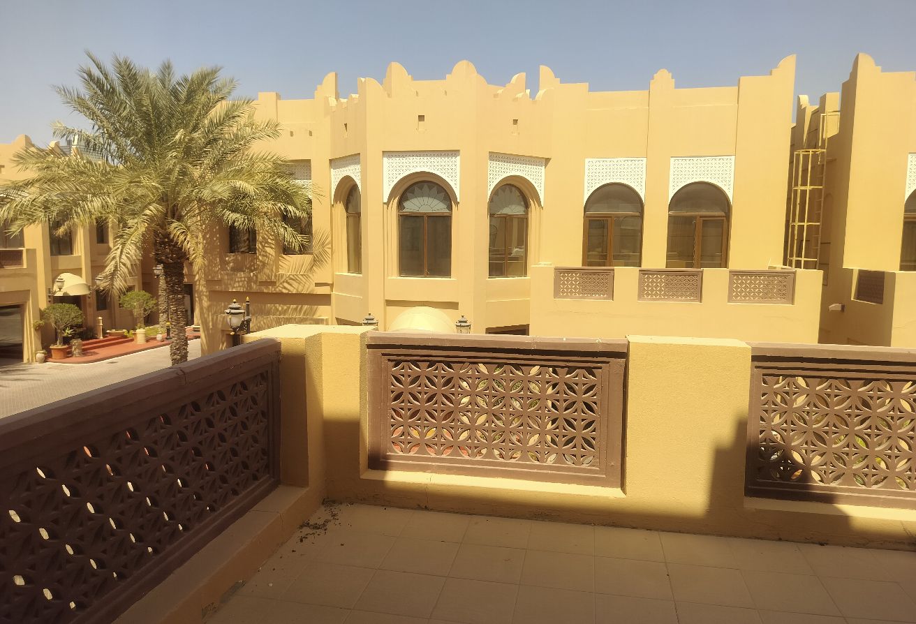 LAGOONA Semi Furnished 5 Bedroom Villa with Maid thumbnail 12