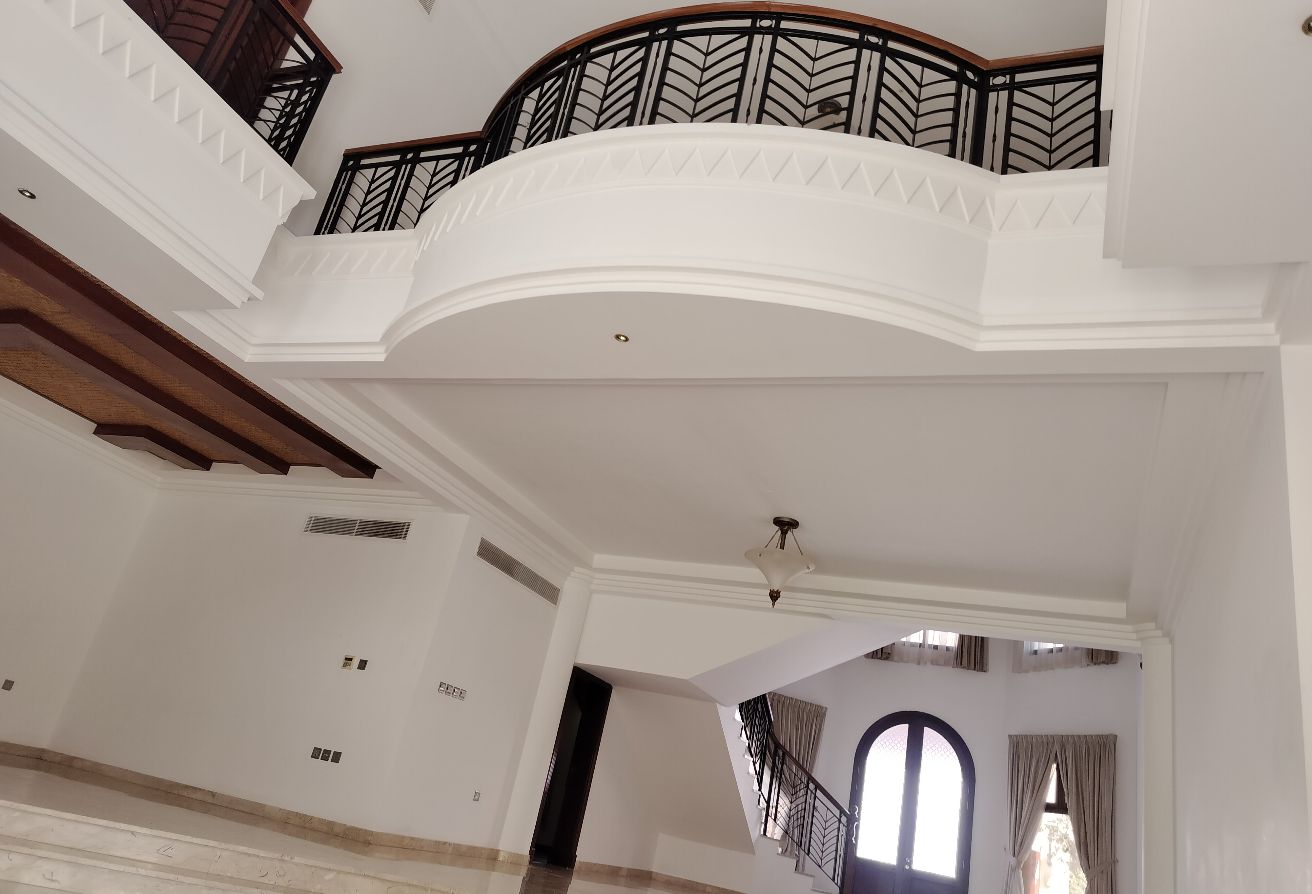 LAGOONA Semi Furnished 5 Bedroom Villa with Maid thumbnail 3