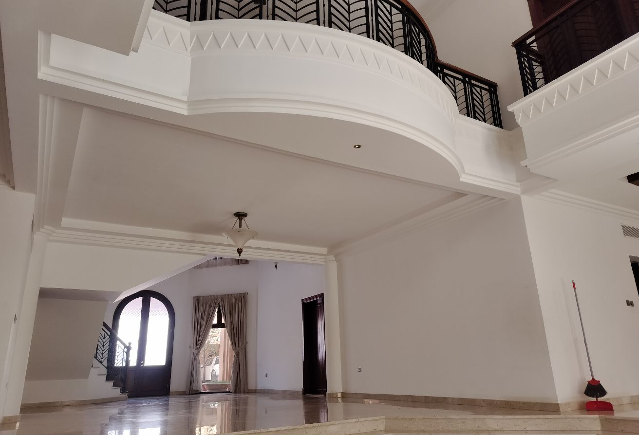 LAGOONA Semi Furnished 5 Bedroom Villa with Maid thumbnail 6