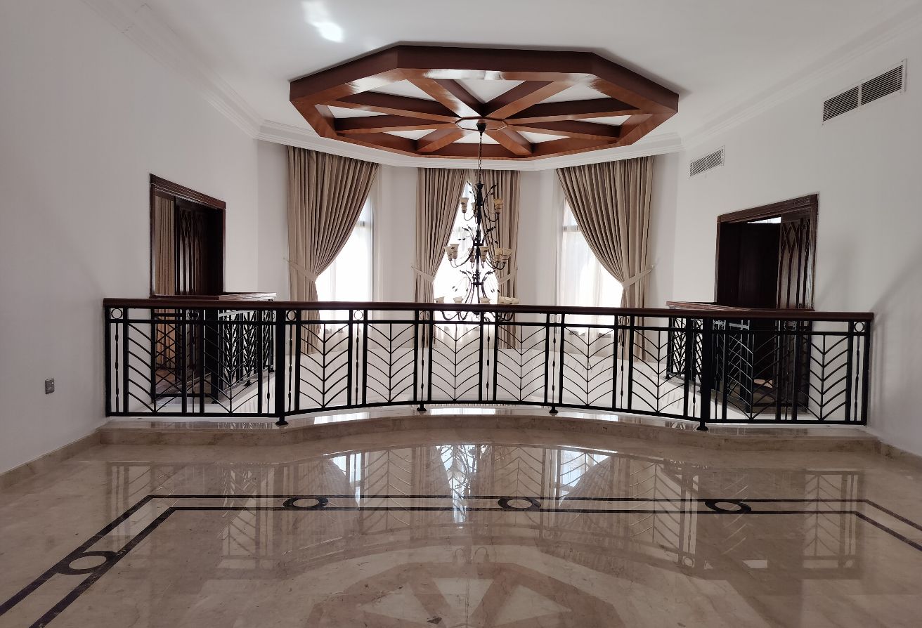 LAGOONA Semi Furnished 5 Bedroom Villa with Maid thumbnail 10