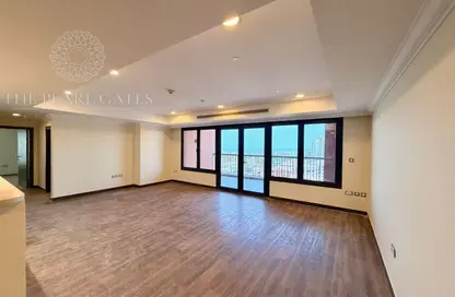 Apartment - 2 Bedrooms - 3 Bathrooms for rent in East Porto Drive - Porto Arabia - The Pearl Island - Doha