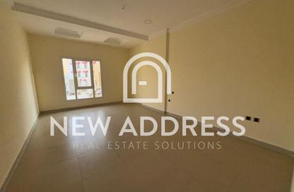 Apartment - 3 Bedrooms - 2 Bathrooms for rent in Al Nasr - Doha Apartment - 3 Bedrooms - 2 Bathrooms for rent in Al Nasr - Doha