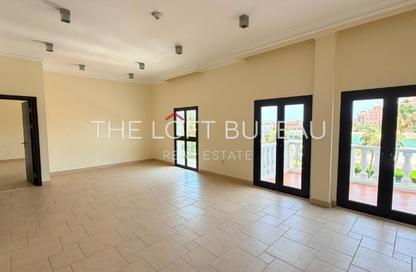 Apartment - 3 Bedrooms - 4 Bathrooms for rent in Carnaval - Qanat Quartier - The Pearl Island - Doha Apartment - 3 Bedrooms - 4 Bathrooms for rent in Carnaval - Qanat Quartier - The Pearl Island - Doha